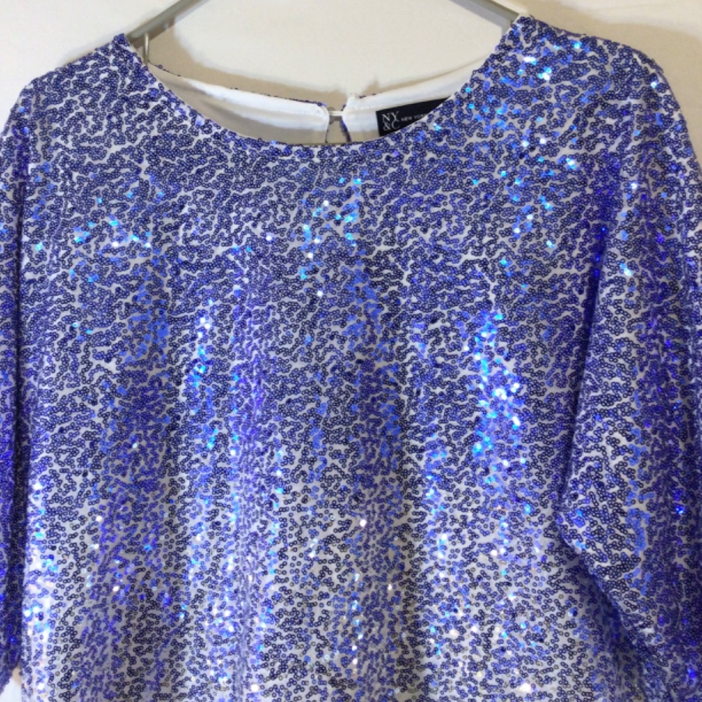 New York and company women’s sequin top blue size Large holiday sparkle glitter - Picture 3 of 9